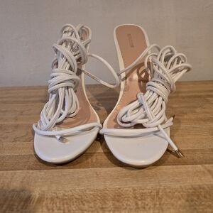 Pretty Little Thing White Pumps; Size 9.